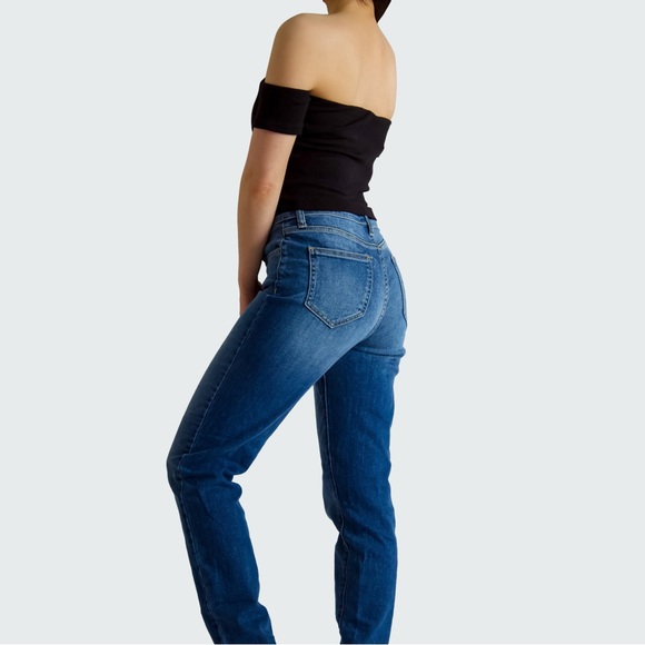 Black Ribbed Off The Shoulder Crop Top - Picture 2 of 2